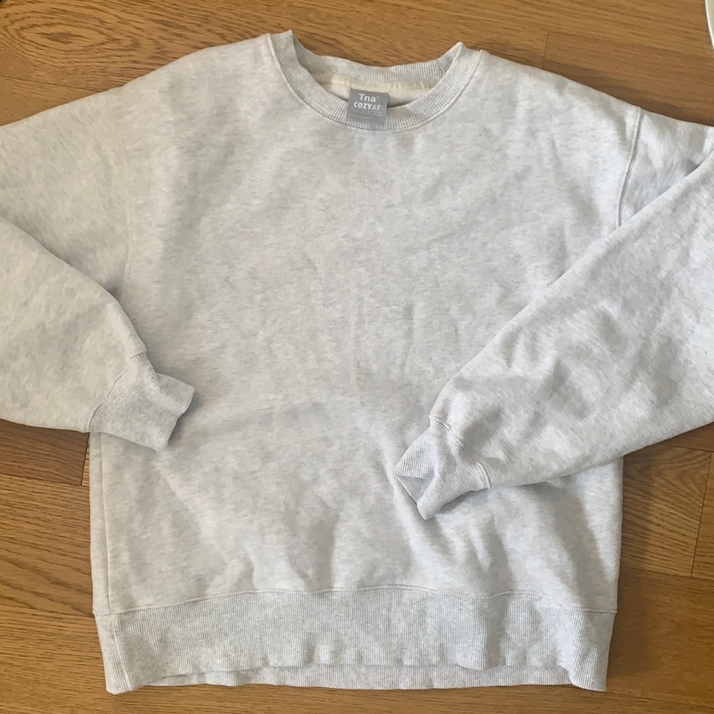 Aritzia TNA brand crew sweatshirt